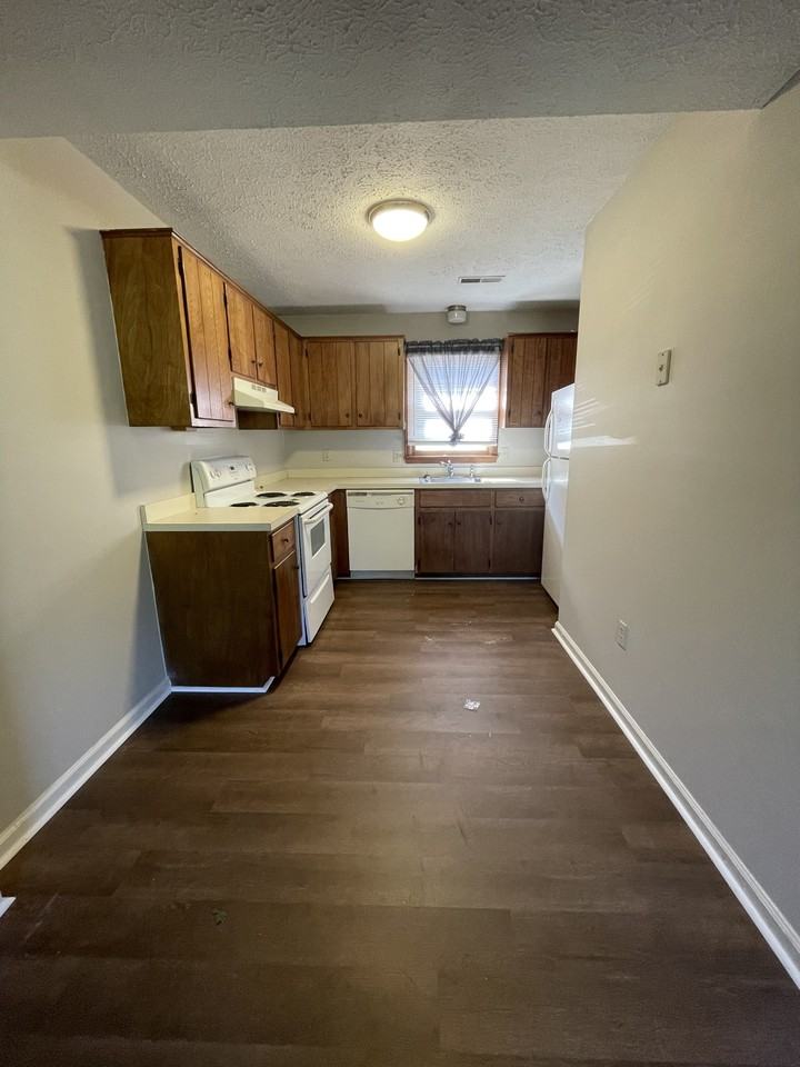 139 Cedar Crest Dr #103 - Photo 7 of 8