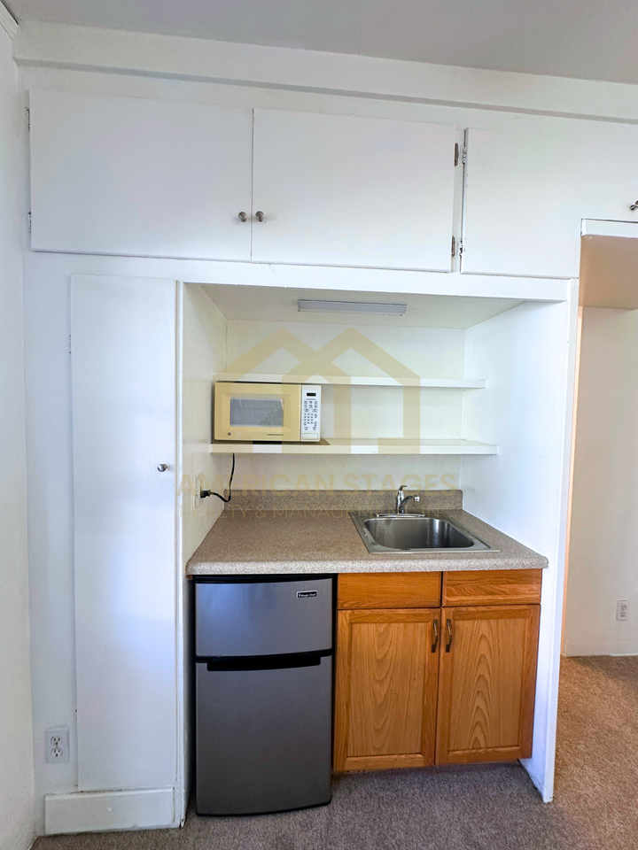 5387 8th St #D - Photo 5 of 8