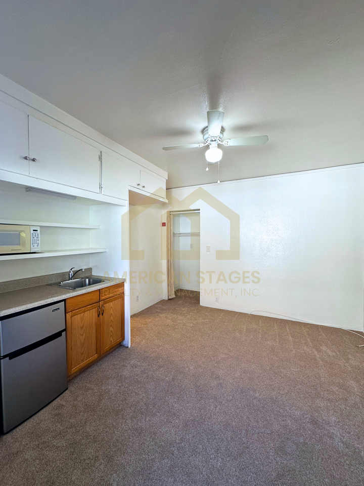 5387 8th St #D - Photo 3 of 8