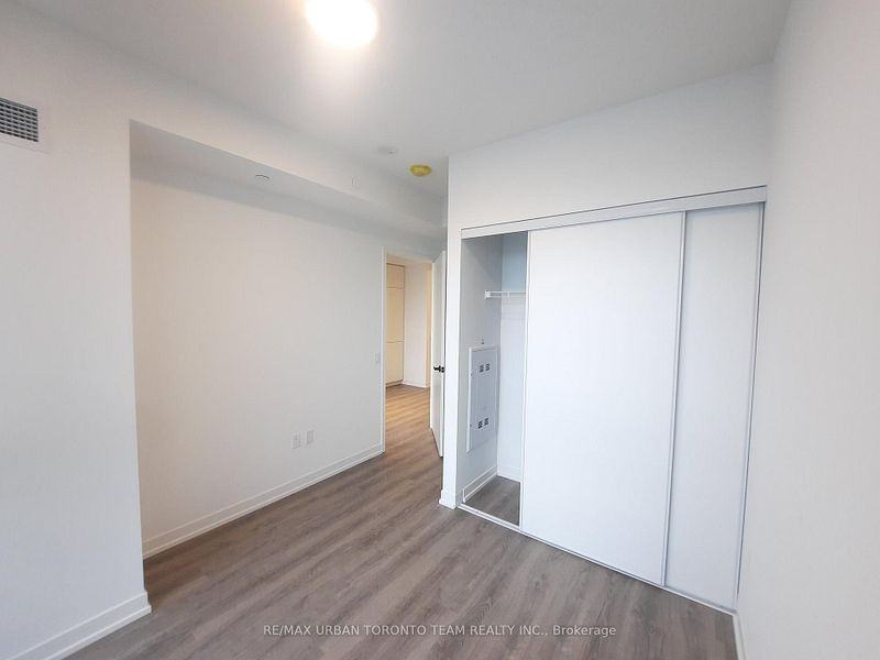 8 Interchange Way #1108 - Photo 5 of 9