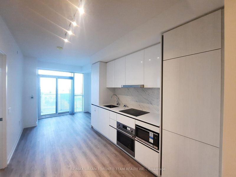 8 Interchange Way #1108 - Photo 3 of 9
