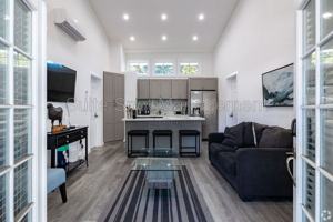 featured image of 1409 Jefferson Ave #B1