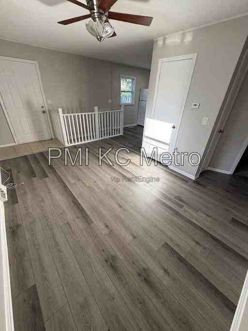 5621 Ne 51st St - Photo 6 of 9