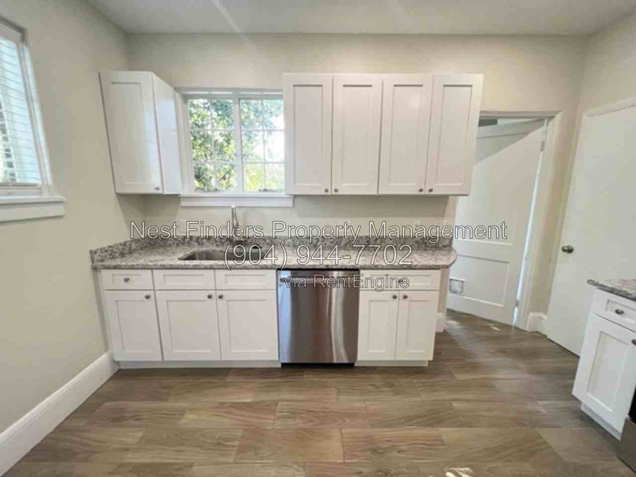 3562 Hedrick St - Photo 6 of 25