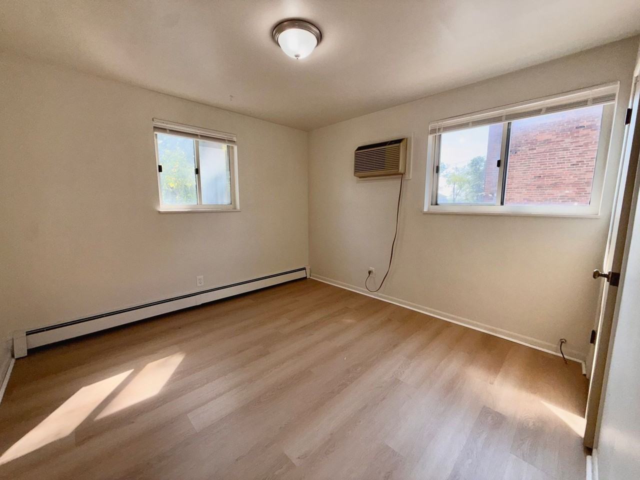 230 S Wayne Ave #2 - Photo 7 of 12