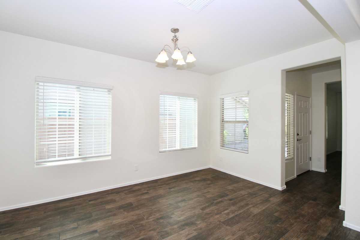 2315 E Runaway Bay Pl - Photo 6 of 27
