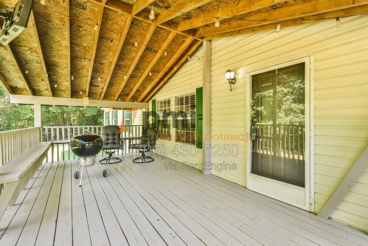 235 Whitewater Rd - Photo 3 of 32