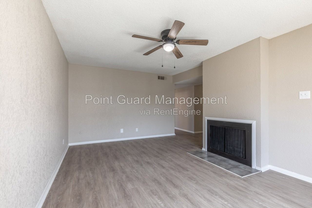 2286 Ridgmar Plz #97 - Photo 2 of 31