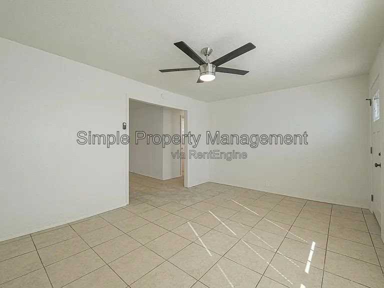 605 Nw 113th St - Photo 2 of 19