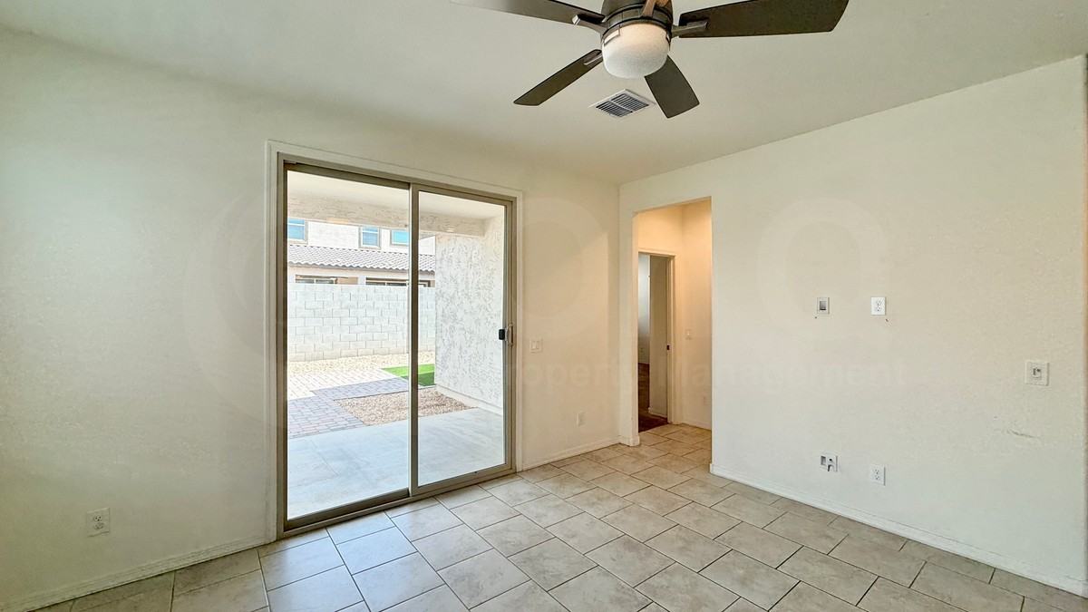 611 N 110th Dr - Photo 7 of 25