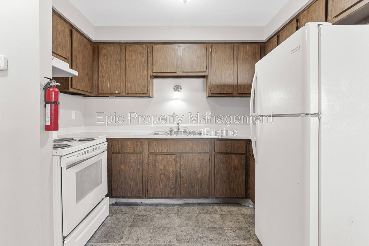 1750 Mclain Ave #12 - Photo 2 of 10
