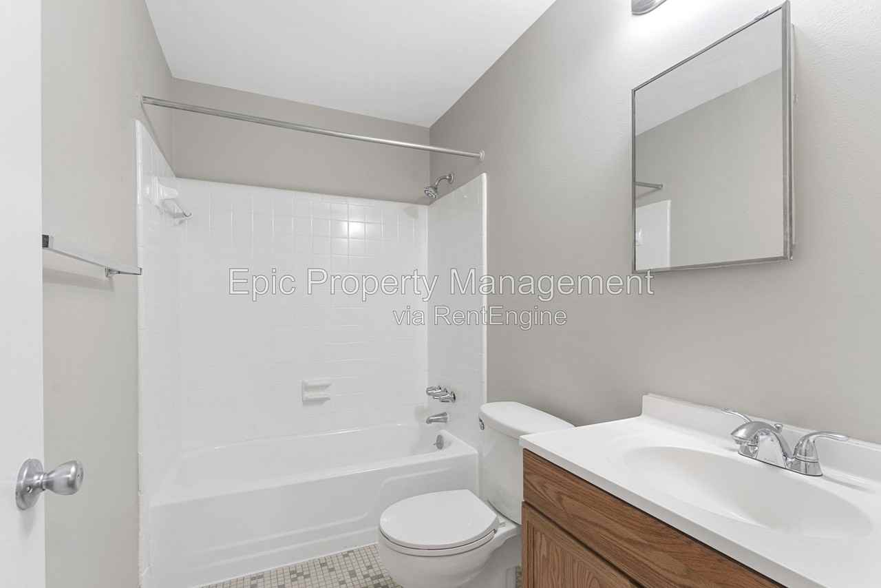 1750 Mclain Ave #12 - Photo 4 of 10