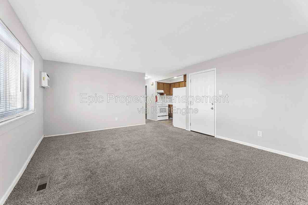 1750 Mclain Ave #12 - Photo 5 of 10