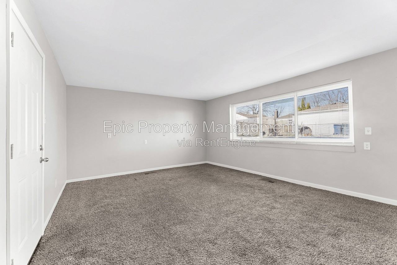 1750 Mclain Ave #12 - Photo 6 of 10