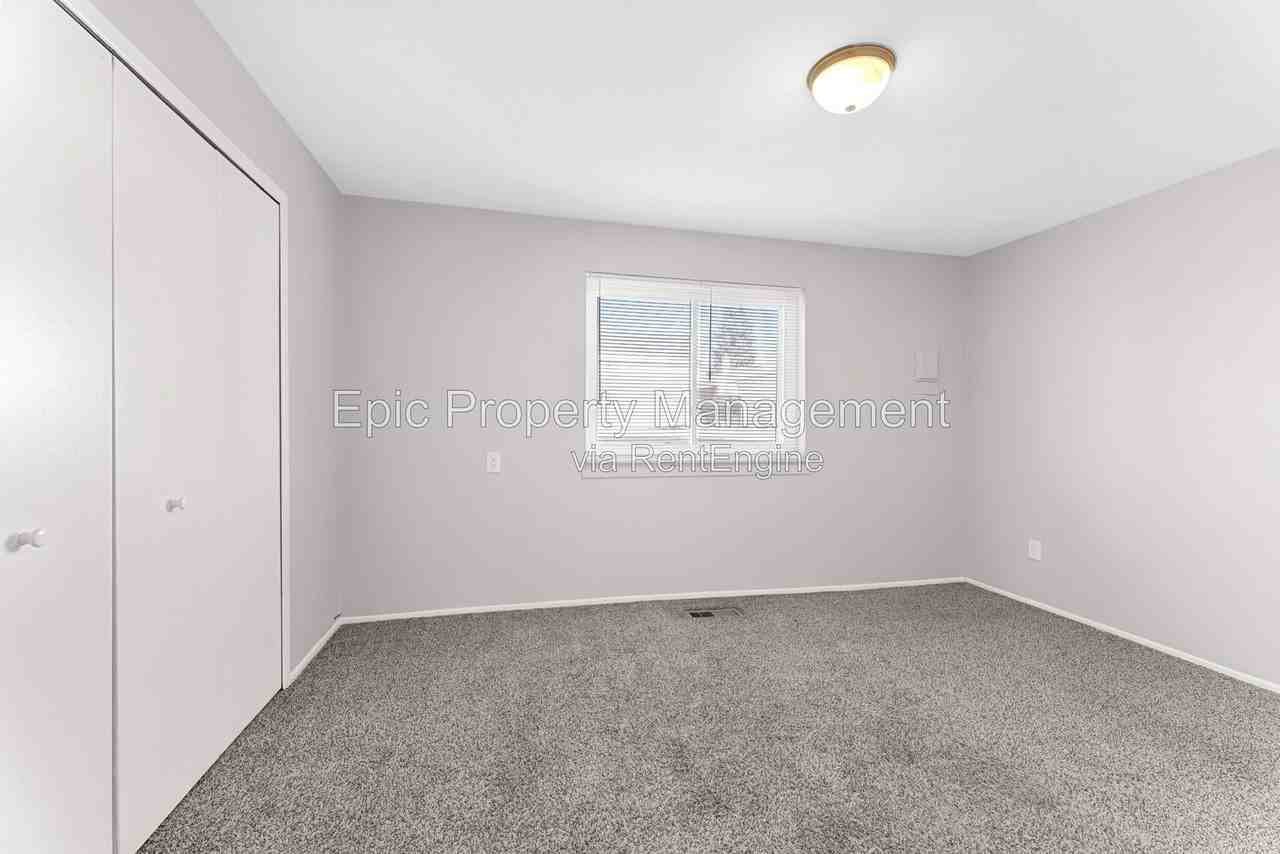 1750 Mclain Ave #12 - Photo 7 of 10