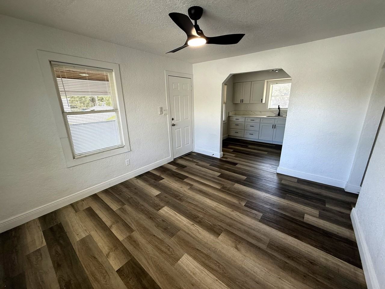 810 20th Ave S #810-1 - Photo 4 of 8