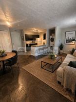 468 N Limestone #7 - Photo 1 of 1