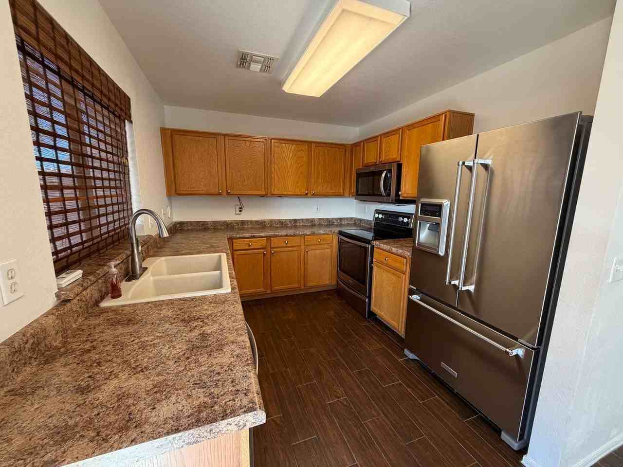 13825 W Ironwood St - Photo 5 of 14