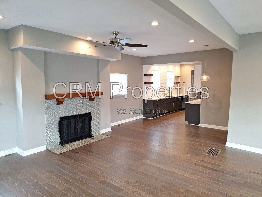 426 Parkway Ave - Photo 5 of 37