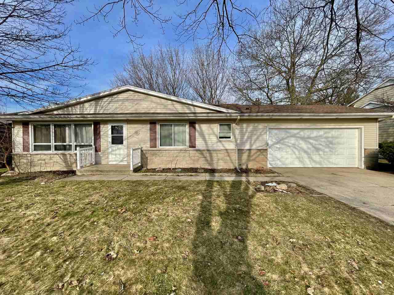 5366 Effingham Dr Se - Photo 2 of 31