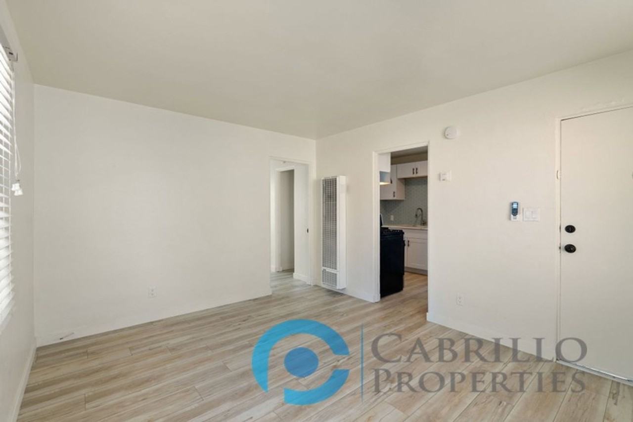 4571 North Ave #B - Photo 4 of 13