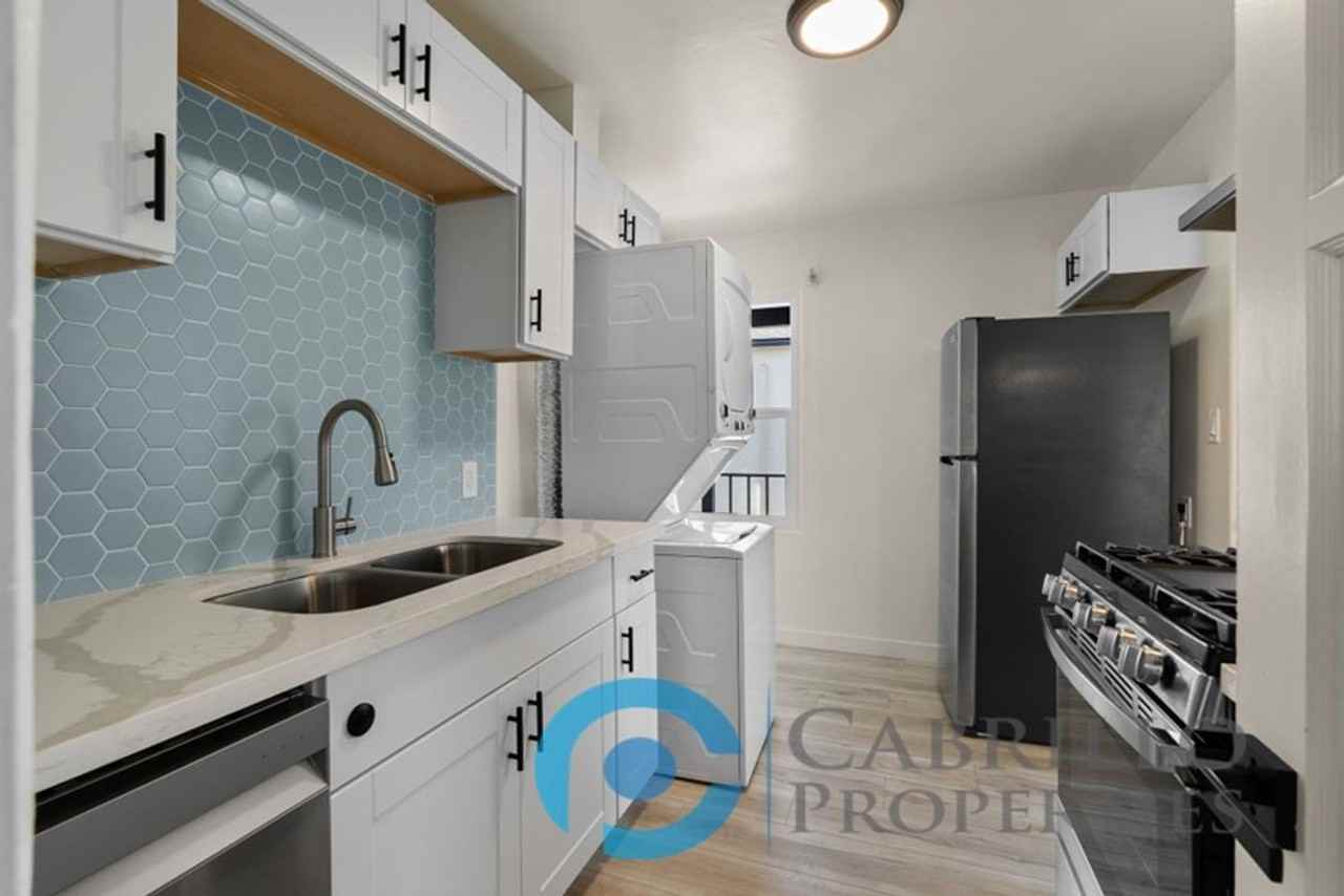 4571 North Ave #B - Photo 6 of 13