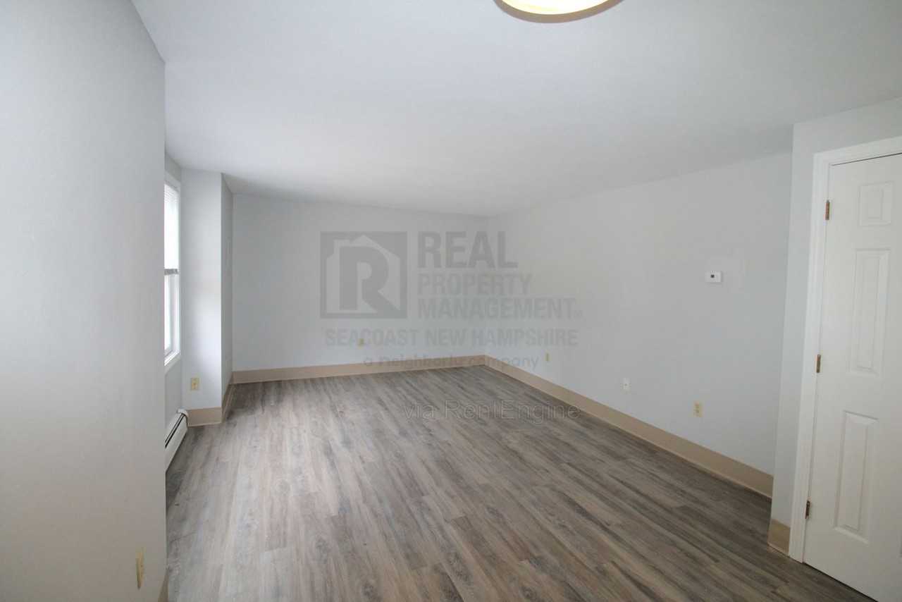 28 Ivy Ln #9 - Photo 5 of 15
