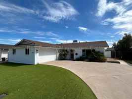 featured image of 8631 E Jackrabbit Rd
