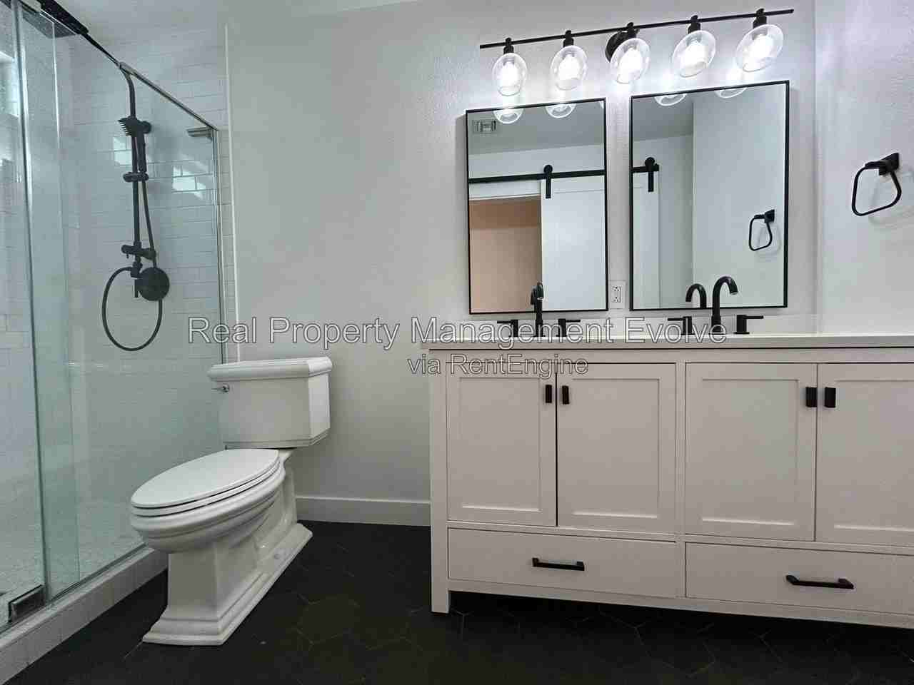 8631 E Jackrabbit Rd - Photo 7 of 20