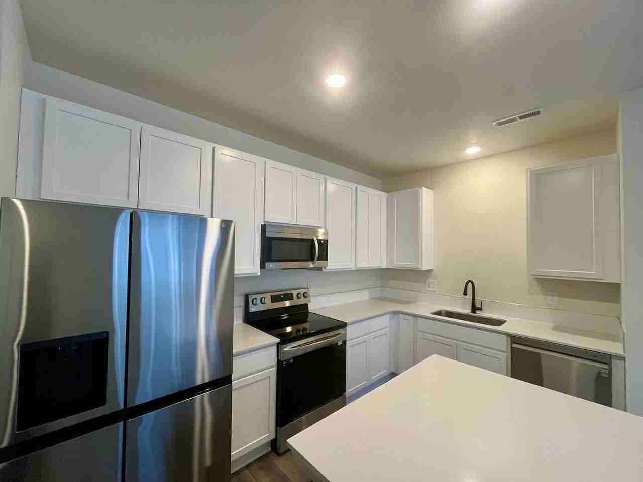 299 Condor Way - Photo 6 of 22