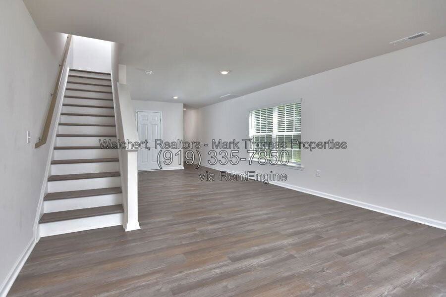 5030 Jayden Dr - Photo 7 of 30