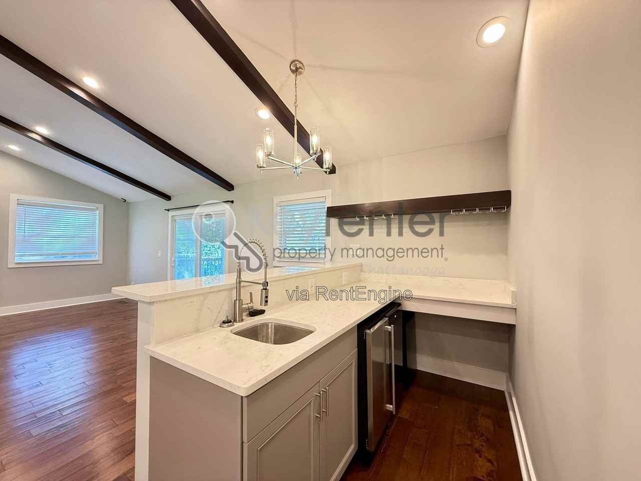 4520 Locksley Ln - Photo 7 of 23