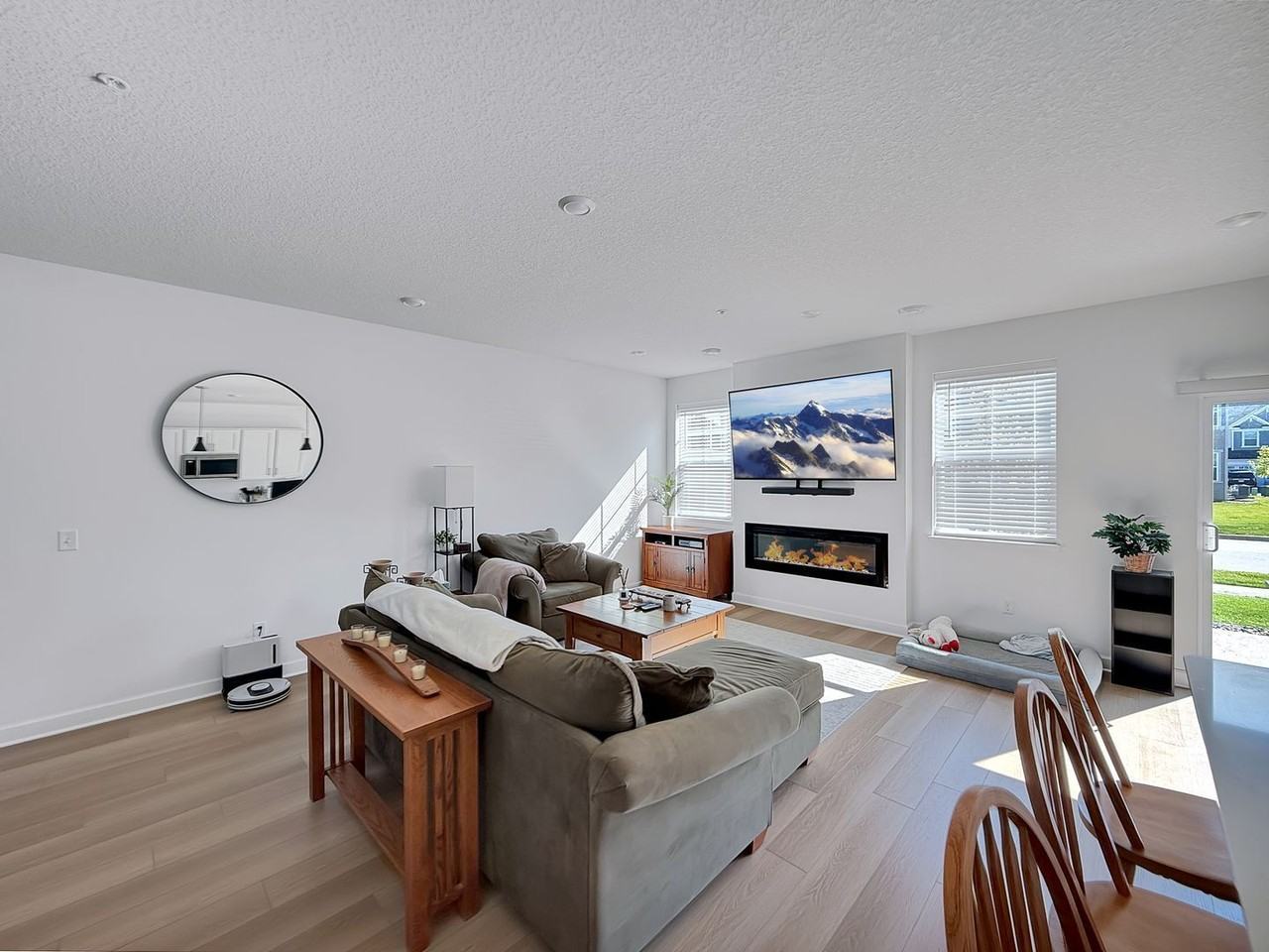 3034 Basswood St - Photo 4 of 20