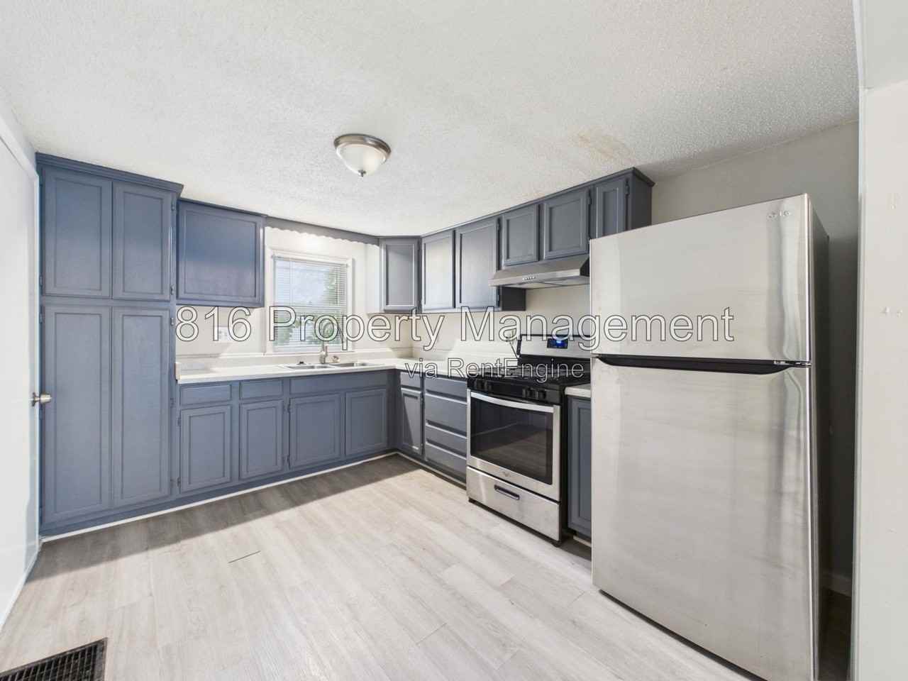 1120 Connecticut St - Photo 5 of 18