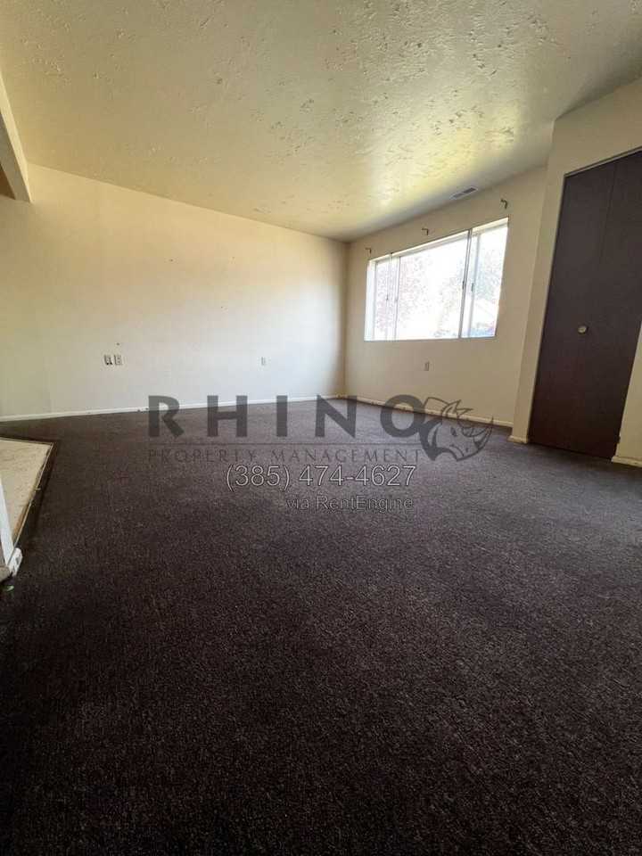 475 N 1465 W #A - Photo 3 of 10