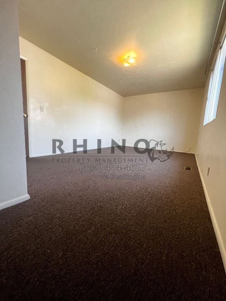 475 N 1465 W #A - Photo 4 of 10