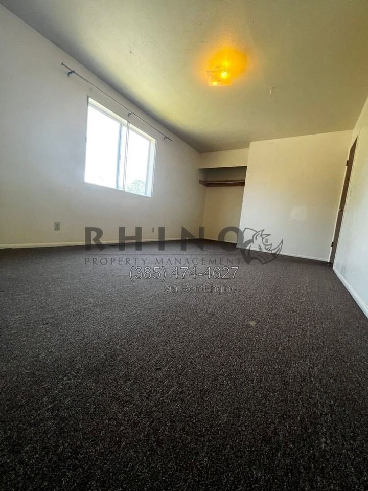 475 N 1465 W #A - Photo 5 of 10