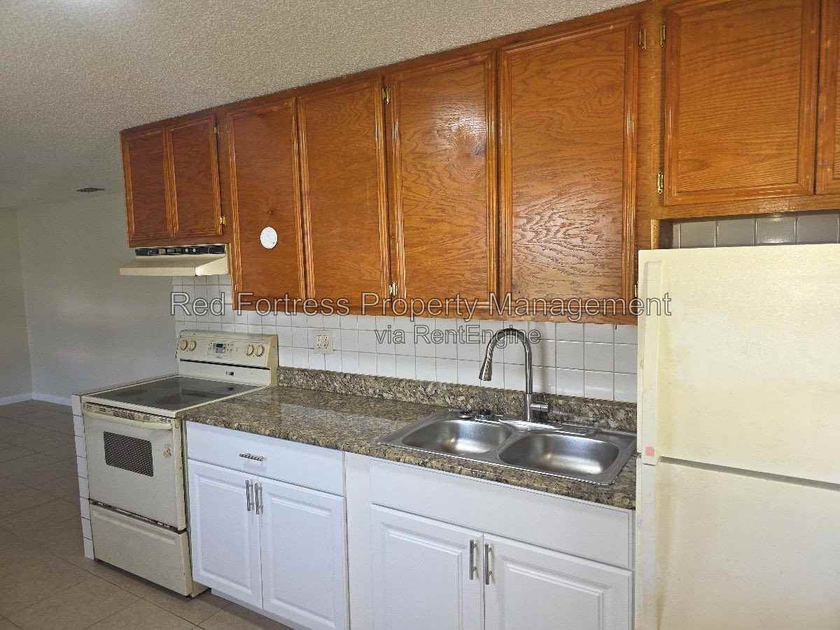 4418 Ruthann Ct - Photo 5 of 9