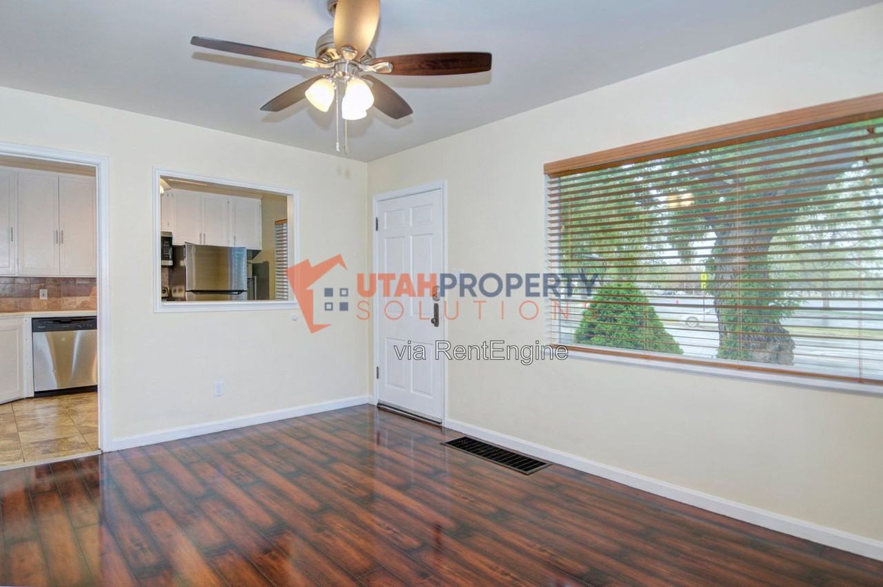 1679 E 2100 S - Photo 4 of 20