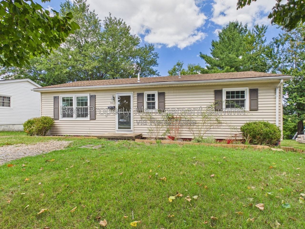101 Westgate Rd - Photo 2 of 20
