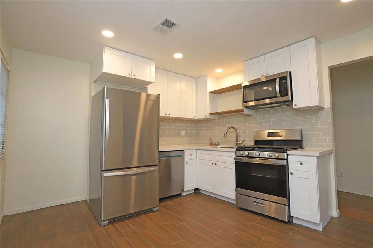 701 1/2 Highland St #3 - Photo 2 of 12