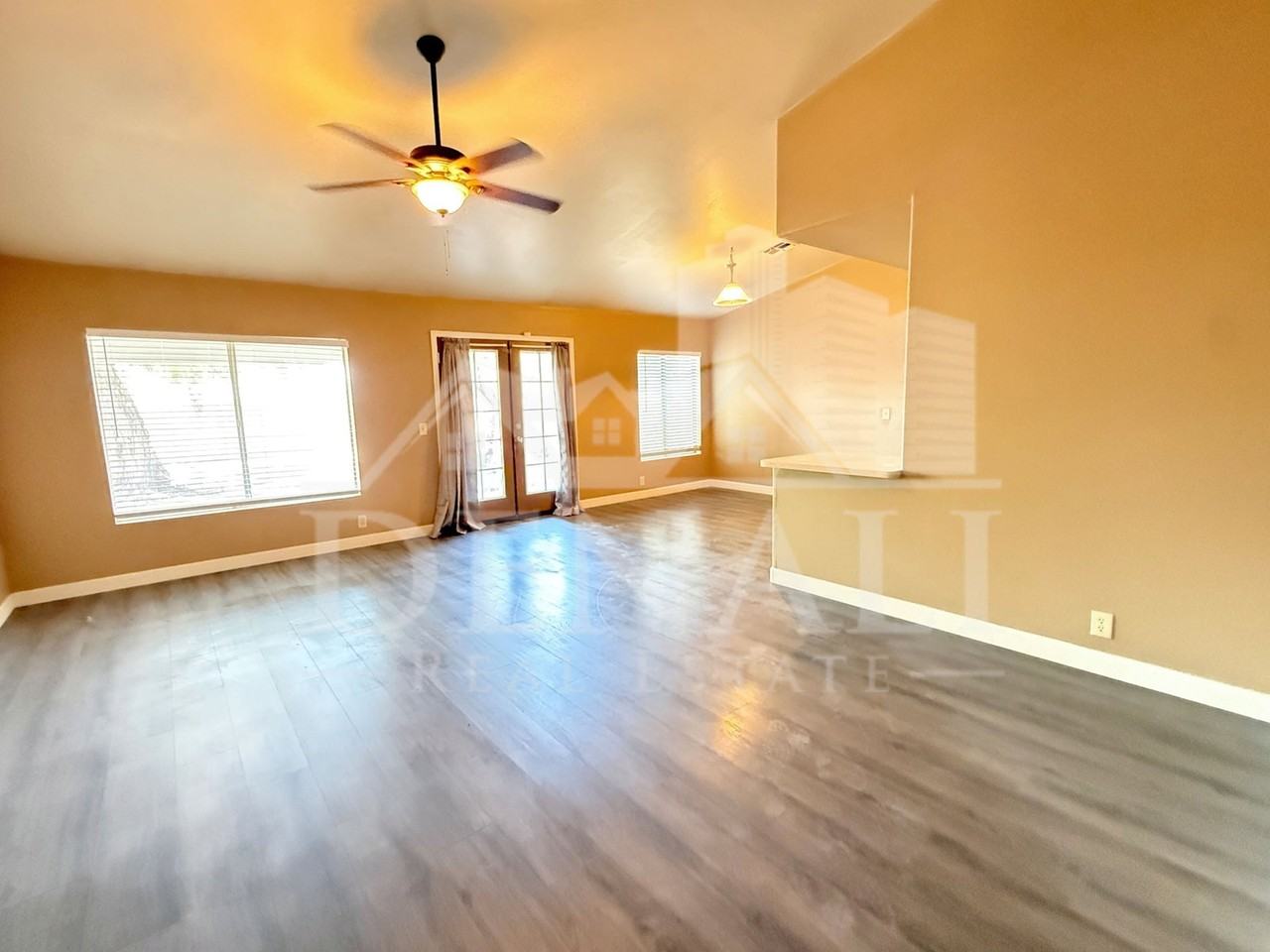 10225 W Windsor Blvd - Photo 3 of 17
