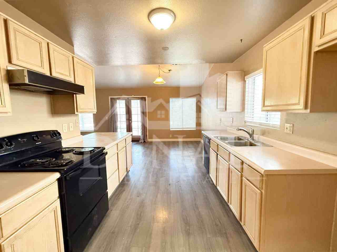 10225 W Windsor Blvd - Photo 7 of 17