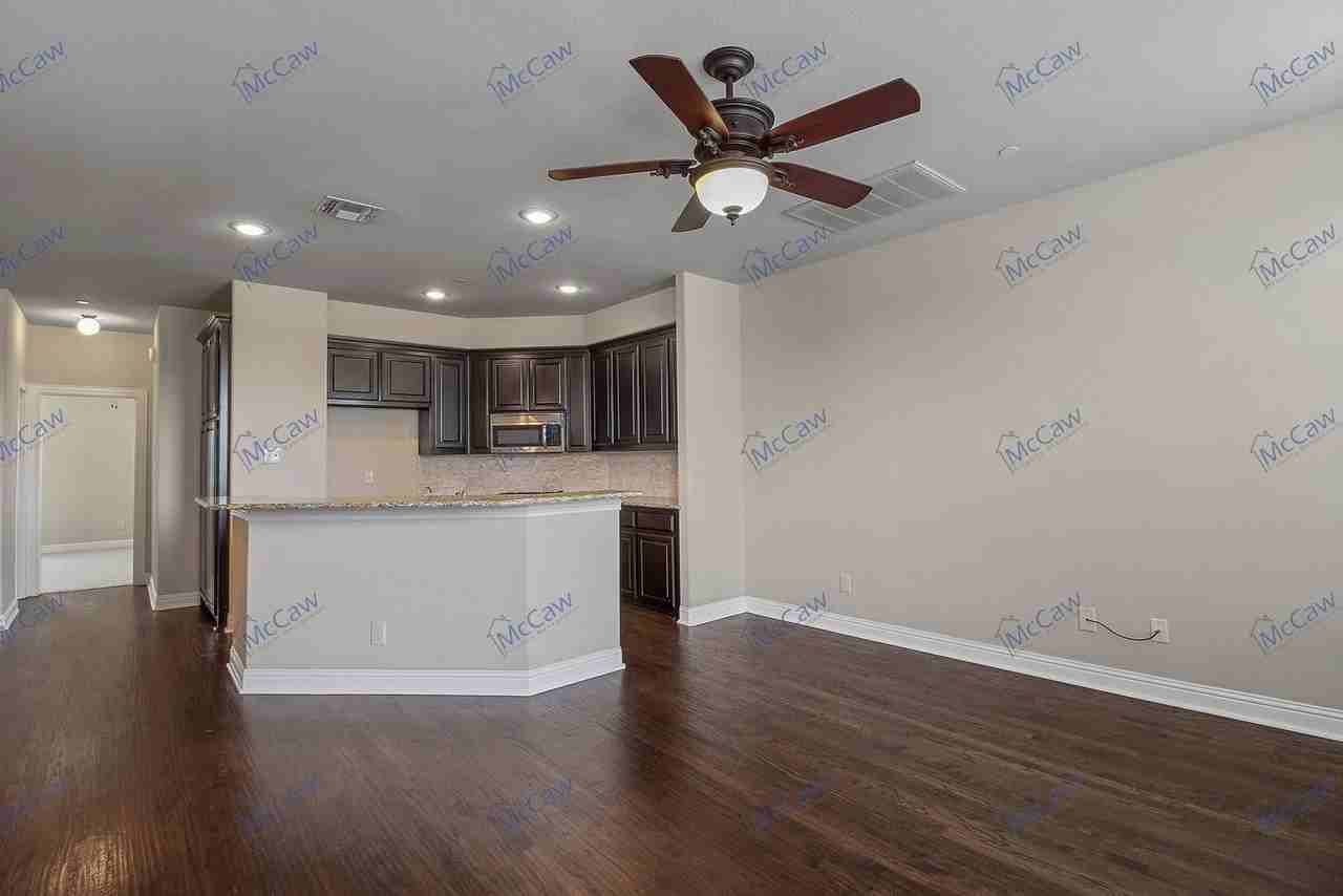 4234 Charles St #B7 - Photo 3 of 27