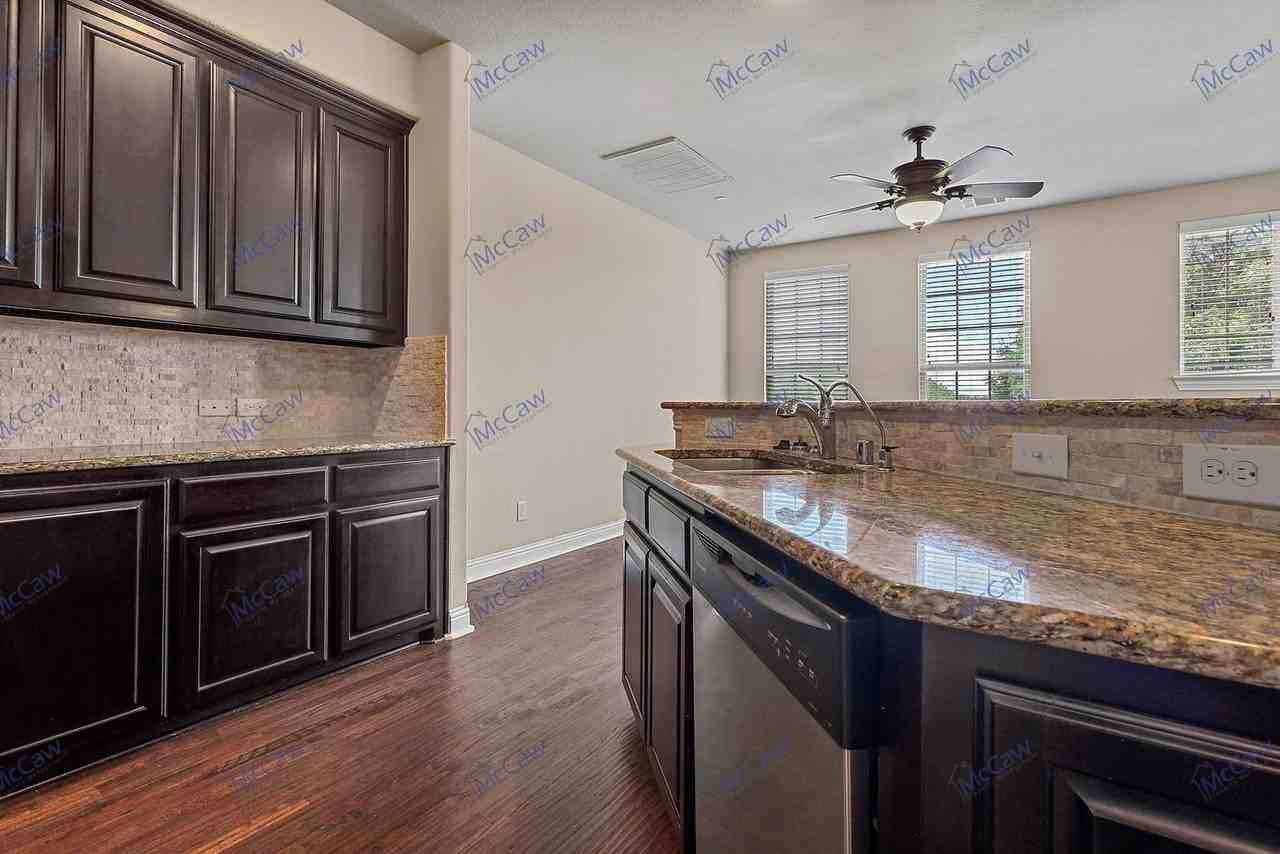 4234 Charles St #B7 - Photo 5 of 27