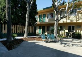 featured image of 3822 Baldwin Ave #20