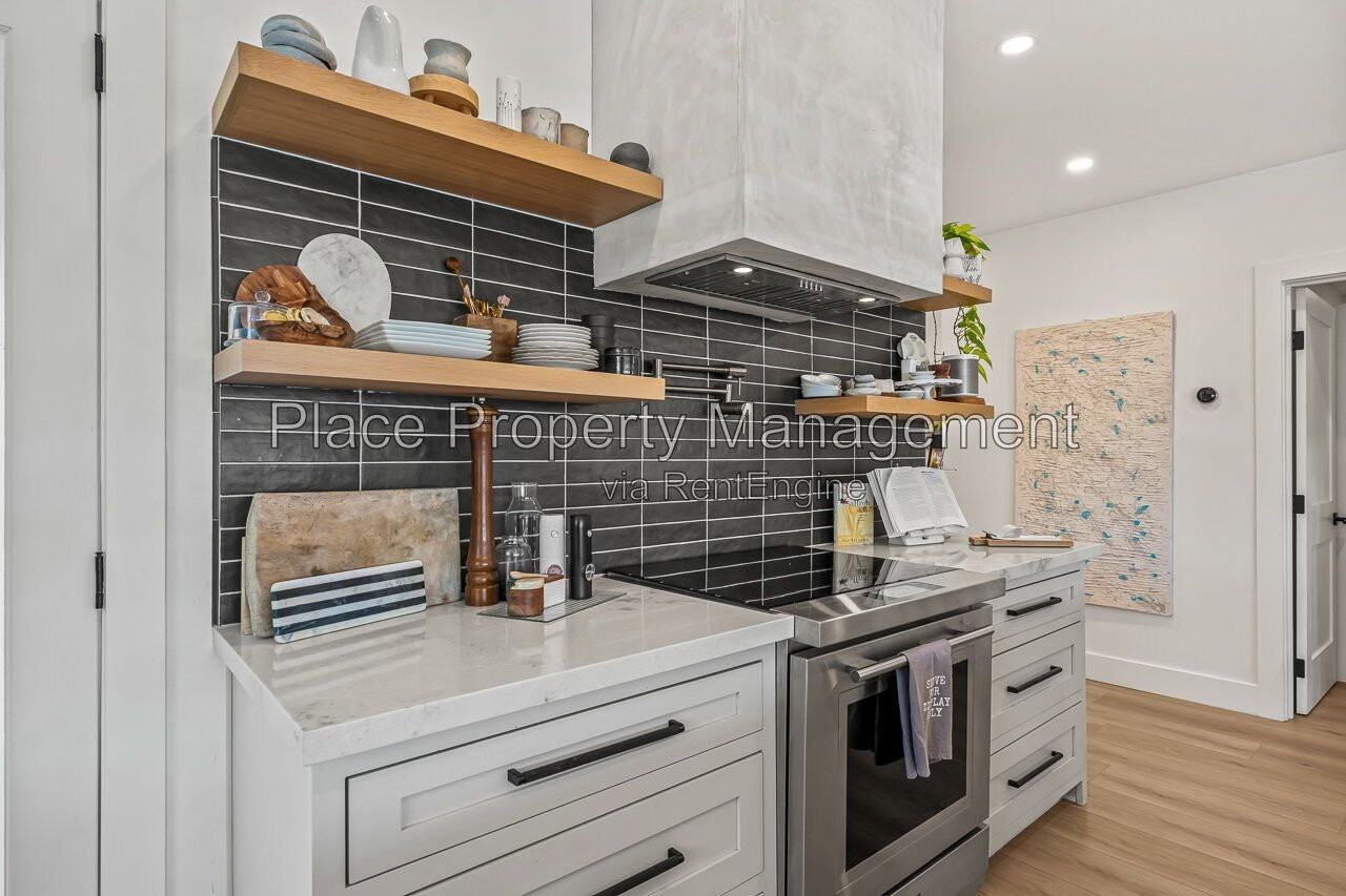 4174 Utah St - Photo 7 of 46