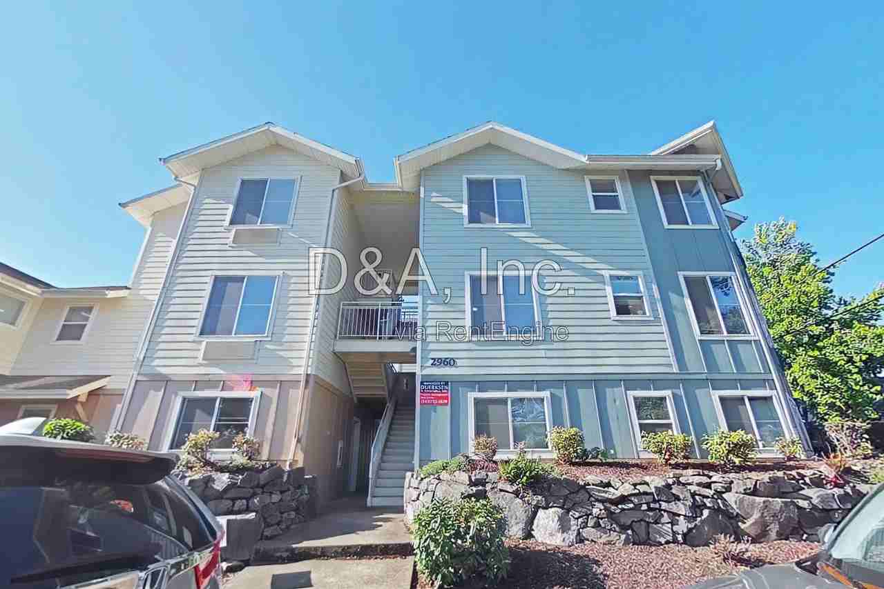 2960 Nw Tyler Ave #204