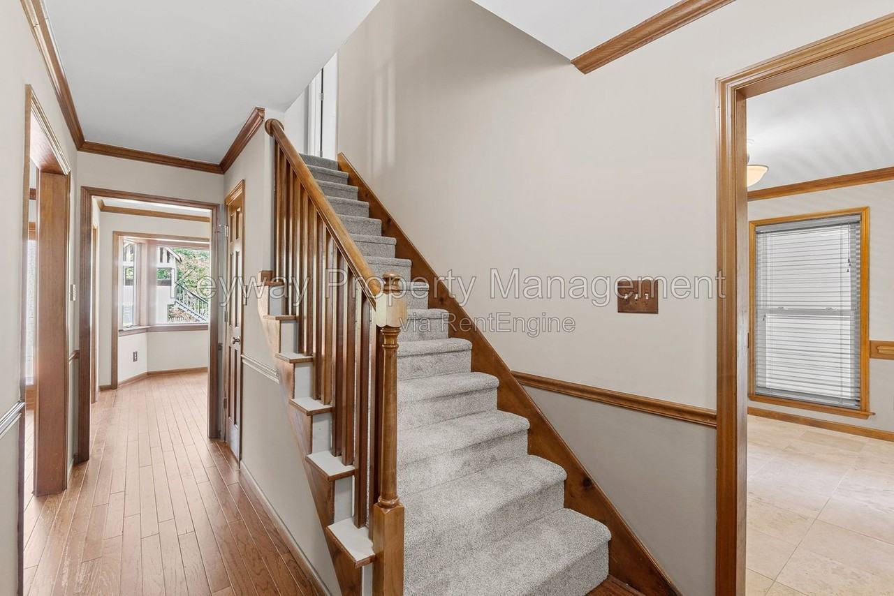 3791 Winchester Trl - Photo 4 of 27