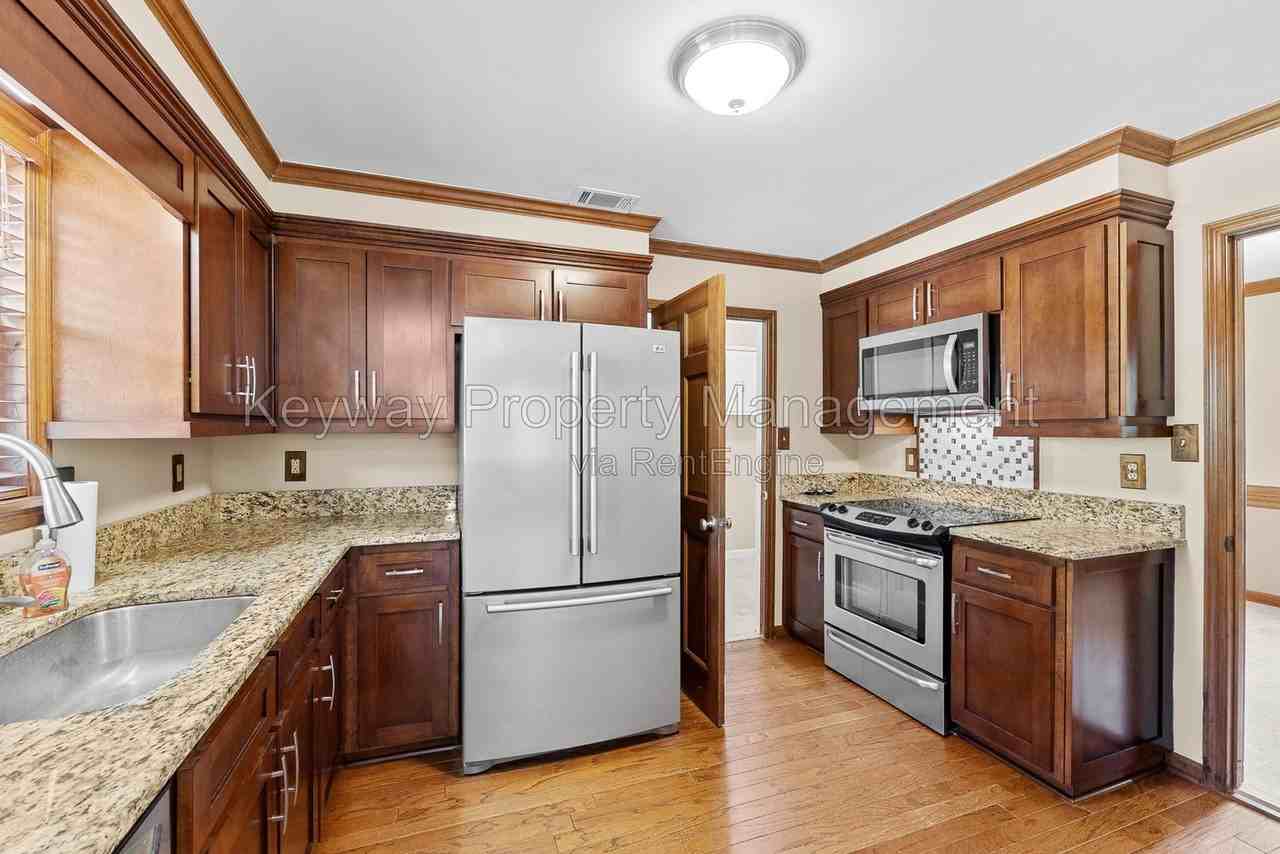 3791 Winchester Trl - Photo 7 of 27